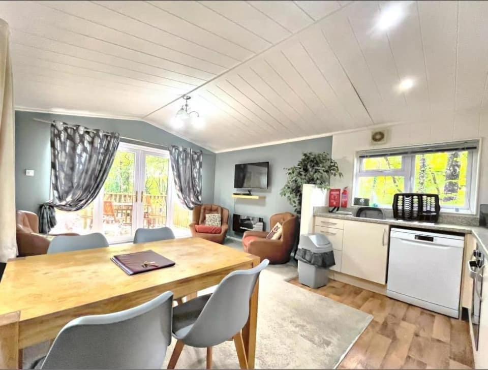 Woodland View -Hot Tub-Tenby-Carmarthen-St Clears Exteriér fotografie